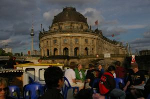 Bodemuseum von der Spree aus gesehen